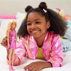 Meisjes|Tienerpoppen></noscript> Barbie Fashionista pop pink dress heart cut out