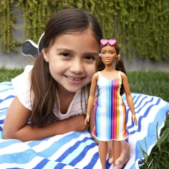 Meisjes|Tienerpoppen><noscript><img width=