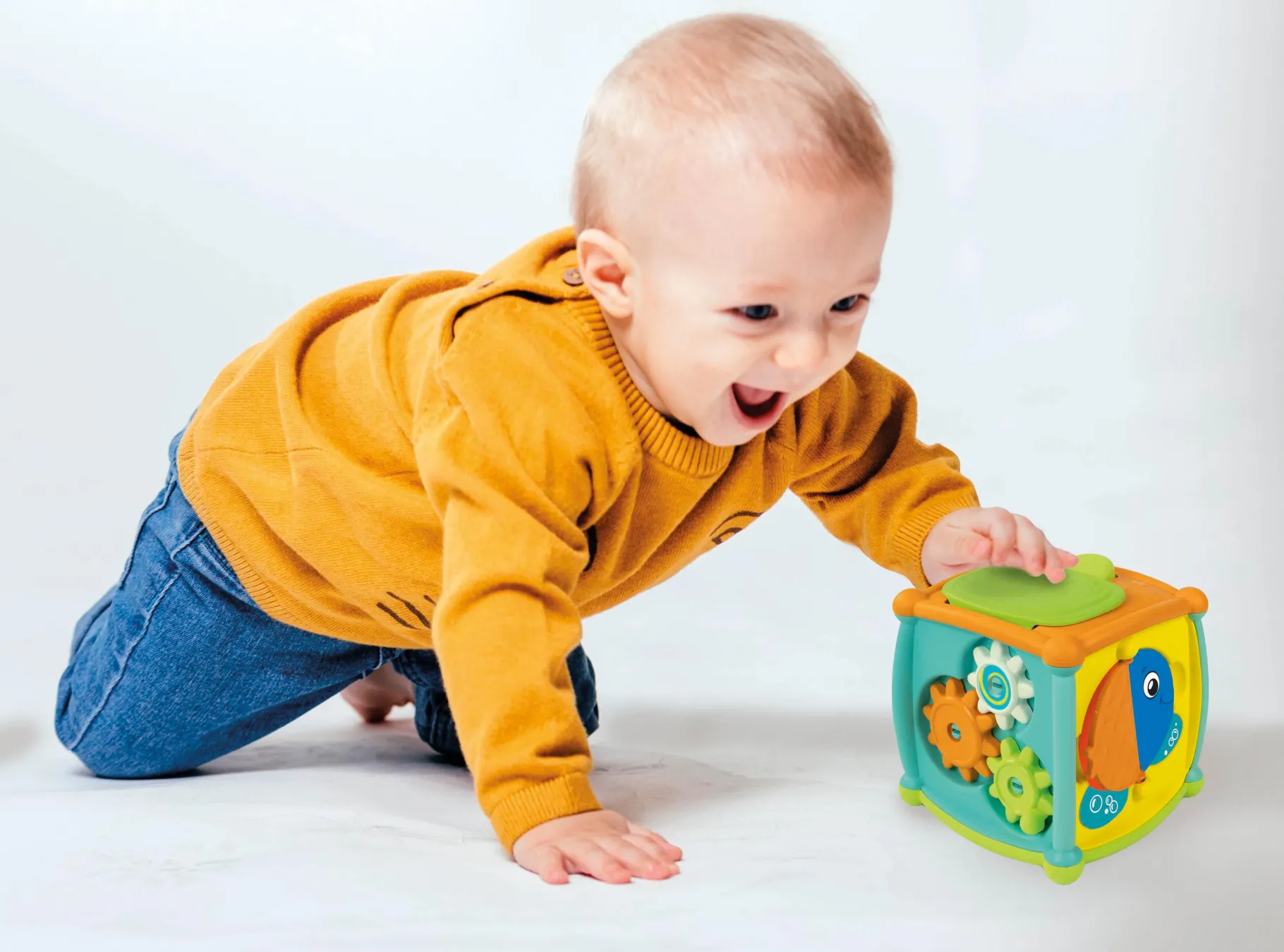 Activitycenter> Clementoni baby activiteitenkubus