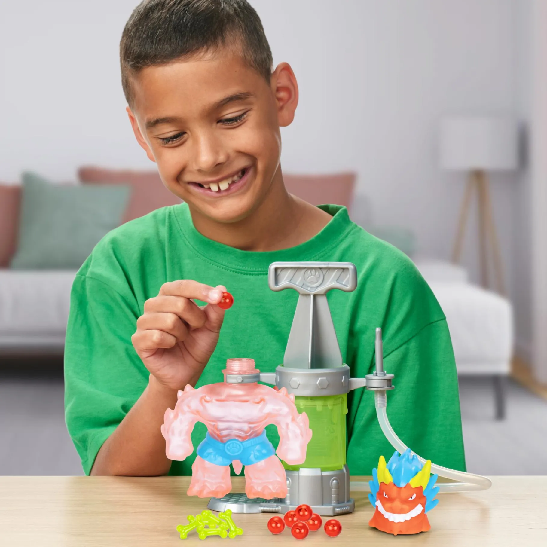 Speelfiguren> Goo Jit Zu - Hero Creator - Blazagon