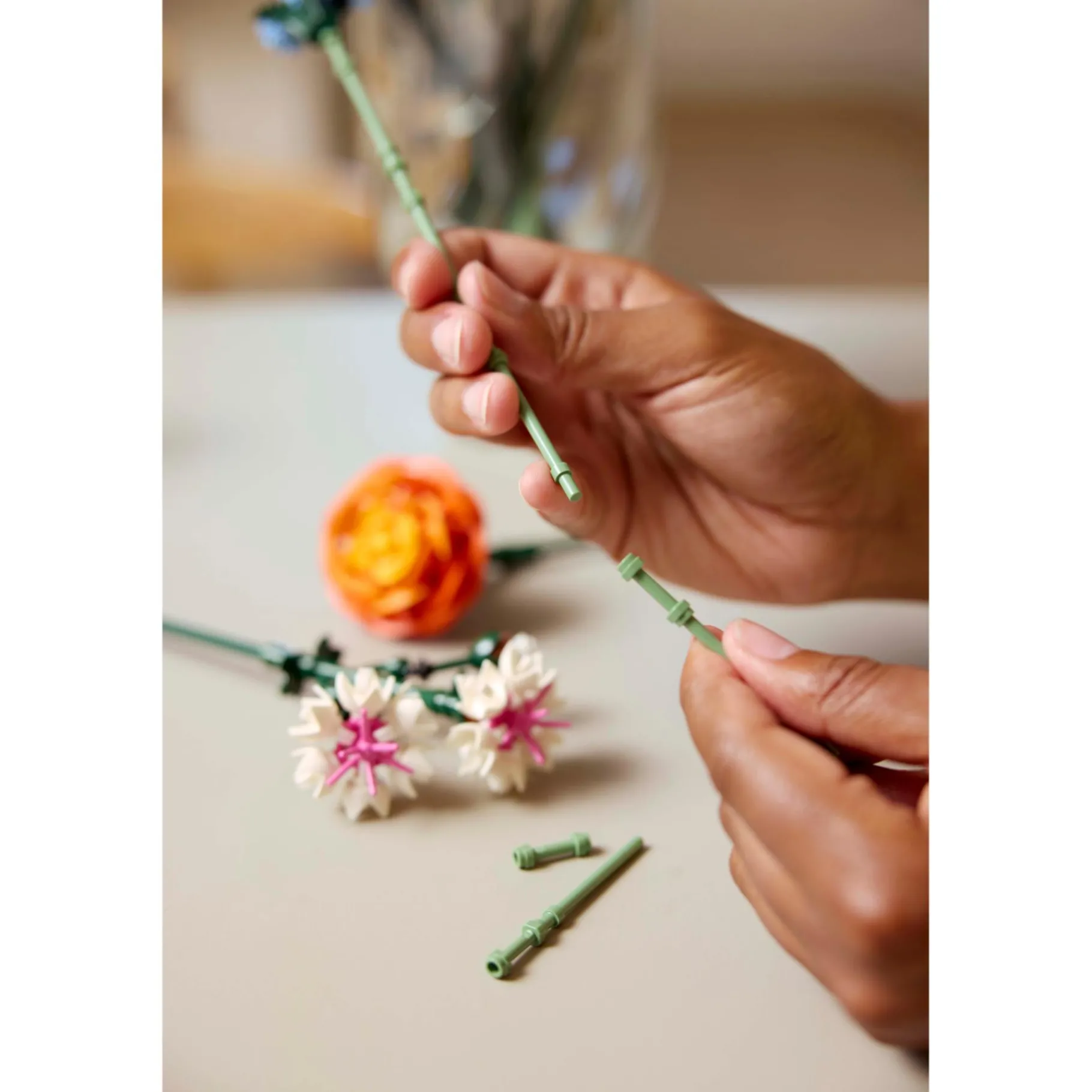 Jongens|Bouwstenen>LEGO 10342 Botanicals Roze boeket