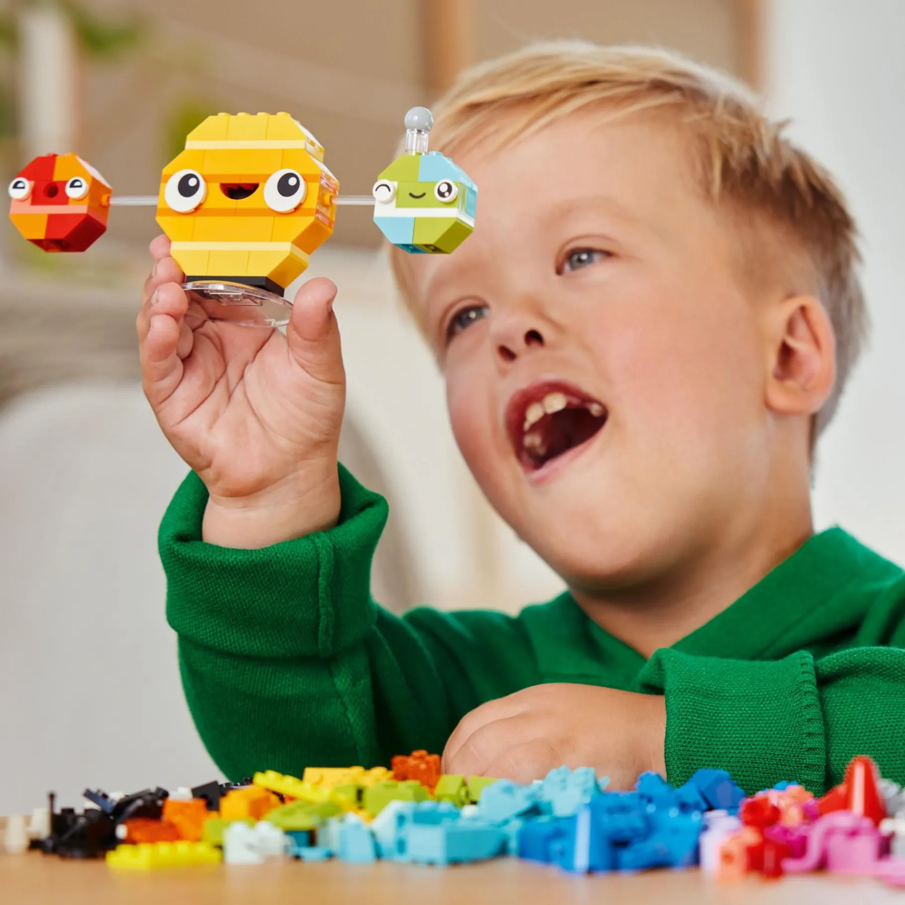 Bouwstenen|Jongens>LEGO 11037 Classic Creatieve Planeten