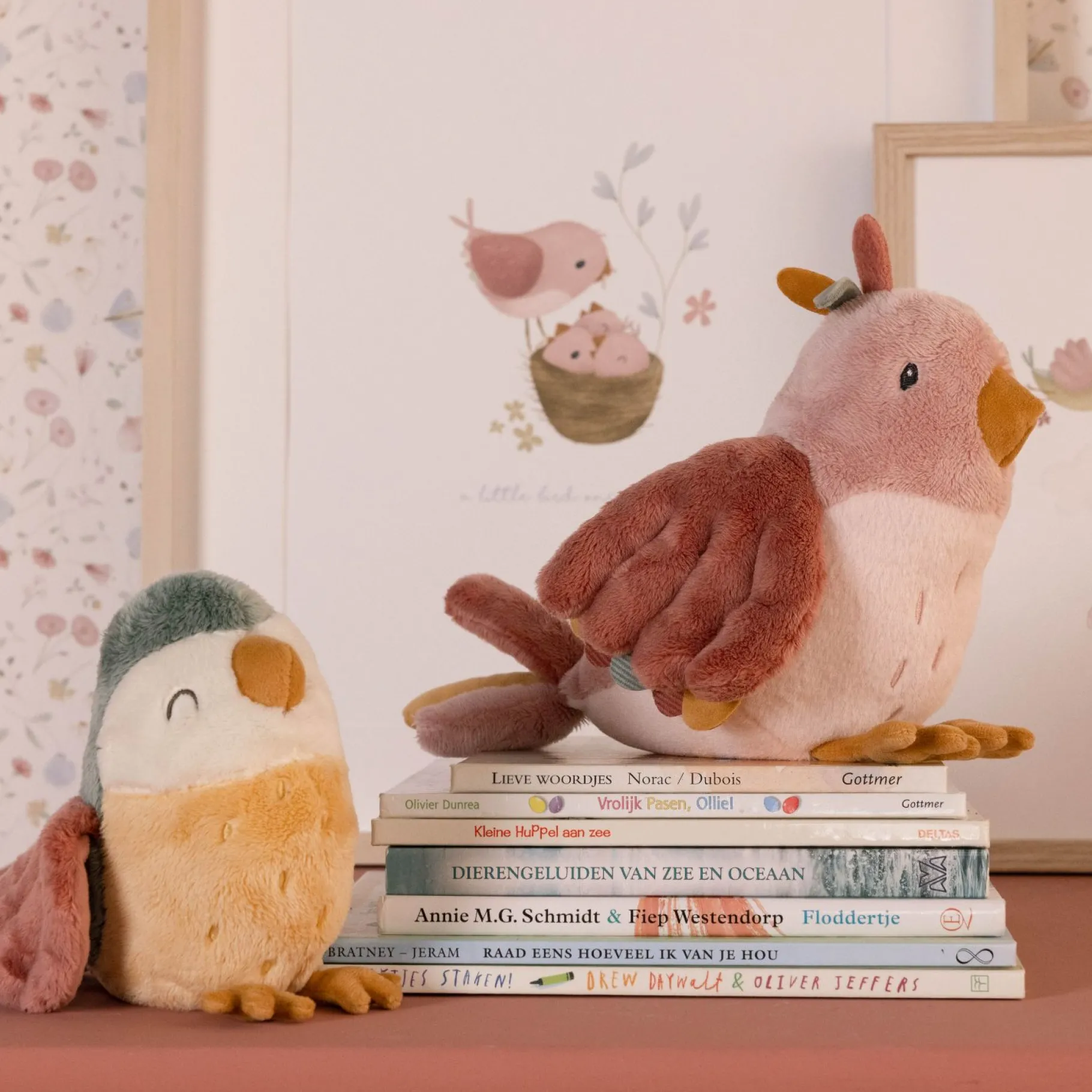 Plucheknuffels>Tiamo Little Dutch Knuffelvogel 20cm Flowers & Butterfli