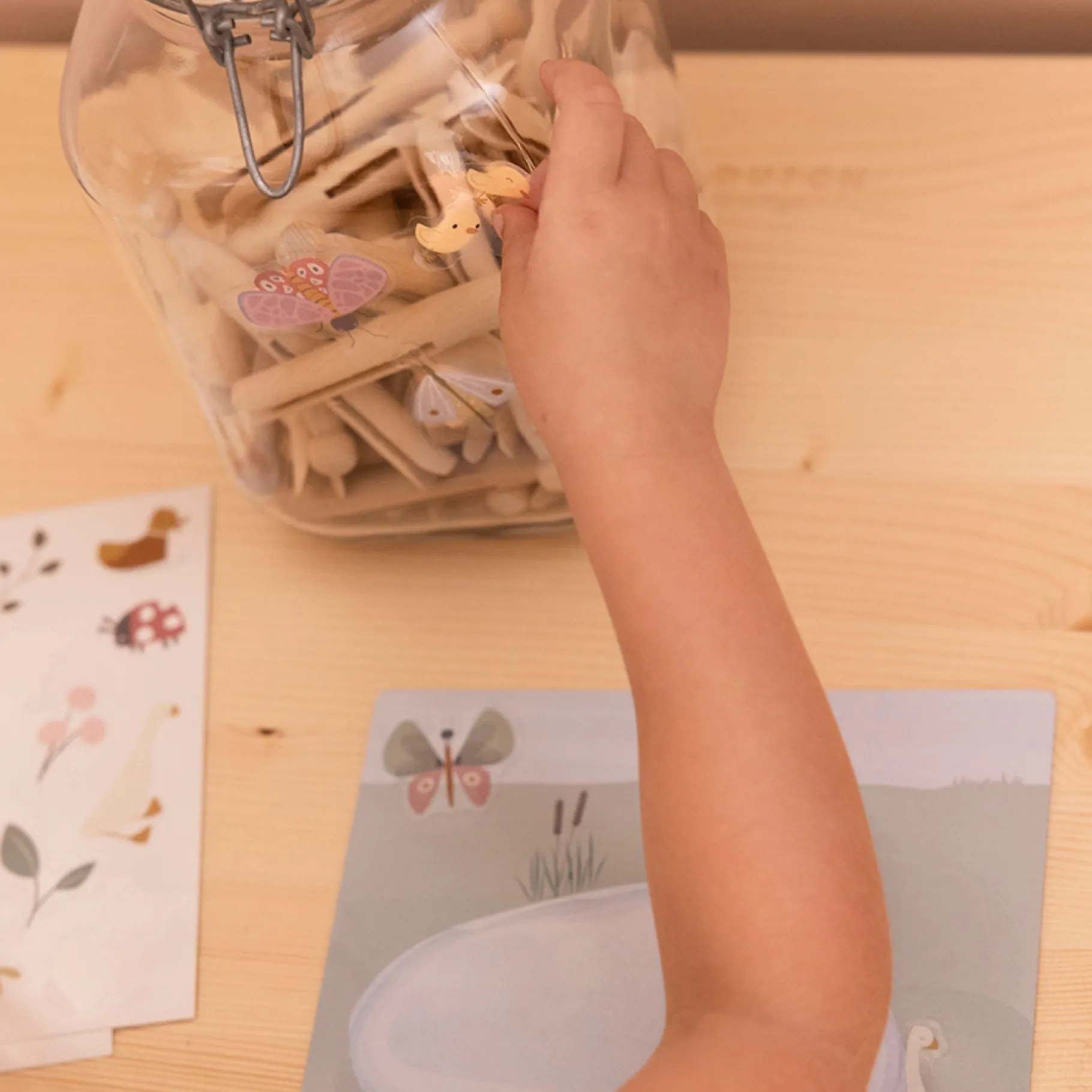 Stickers>Tiamo Little Dutch Raamstickers Flowers & Butterflies