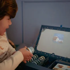 Babyspeelgoed></noscript> Little Dutch Verhalen Projector Zaklamp - Blauw