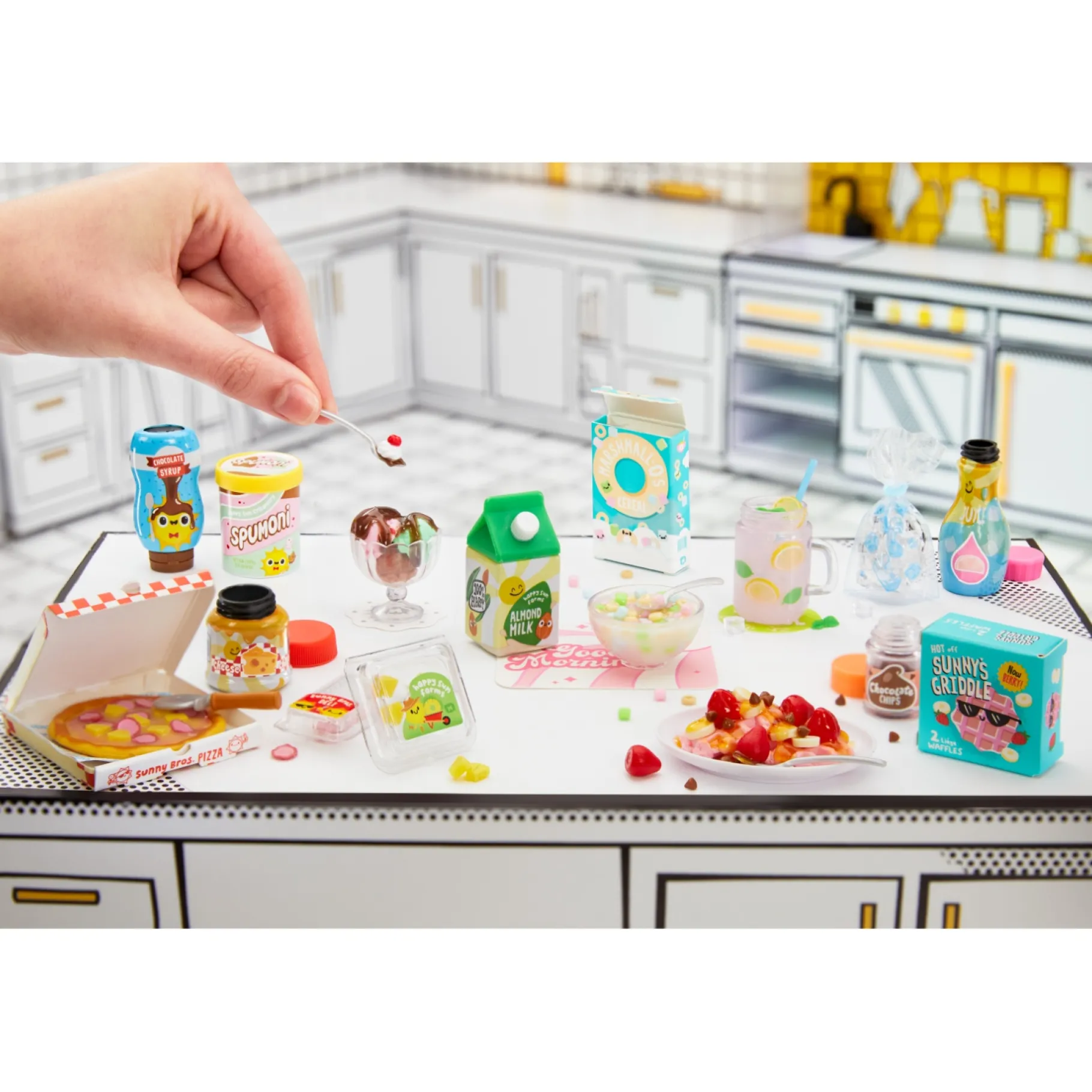 Surprise> MGA's Miniverse - Make It Mini Multi Pack