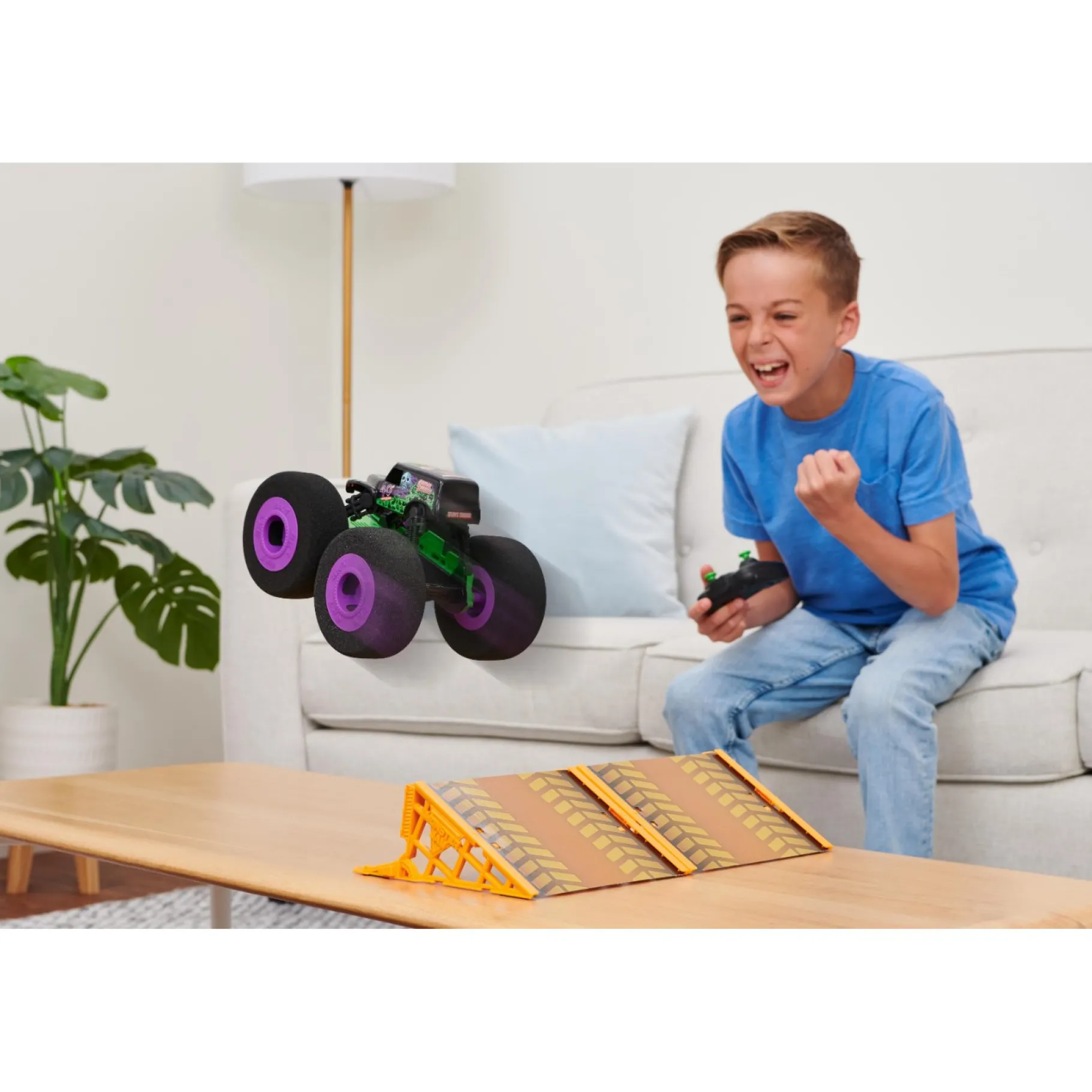 Auto's|Jongens>Spinmaster Monster Jam 1:15 Rc Ramp Champ Grave Digger