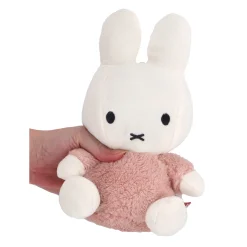 Plucheknuffels><noscript><img width=