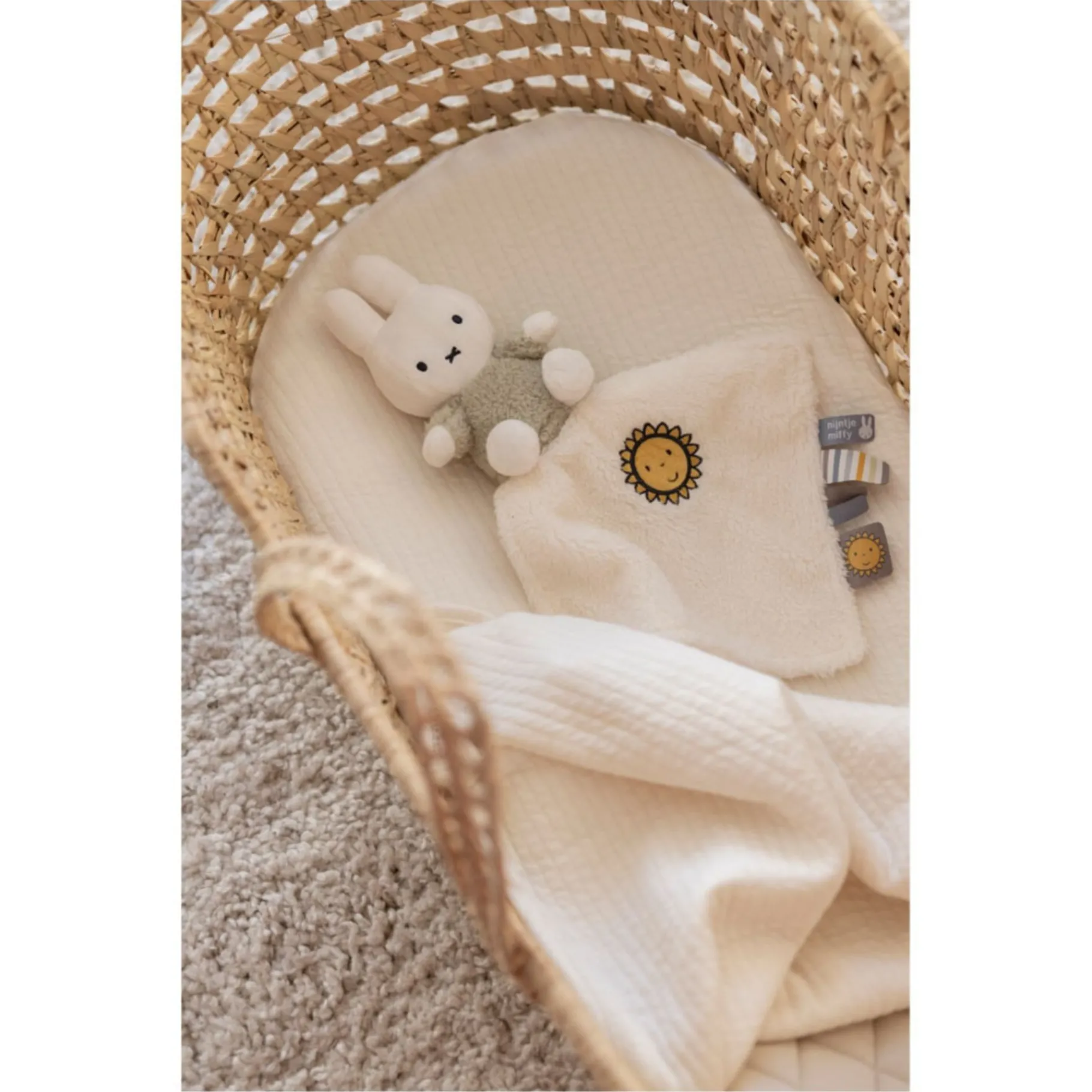 Knuffeldoekjes En Knuffelboekjes>Tiamo Nijntje Knuffeldoekje Fluffy Green