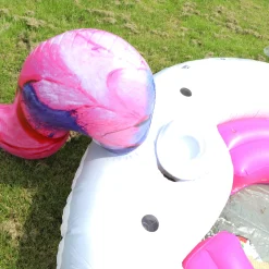 Zwemmen En Waterspeelgoed></noscript>Alert Opblaaseiland Eenhoorn 310X270X175 Cm