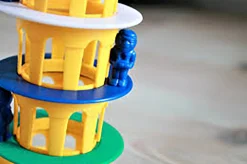 Kinderspellen><noscript><img width=