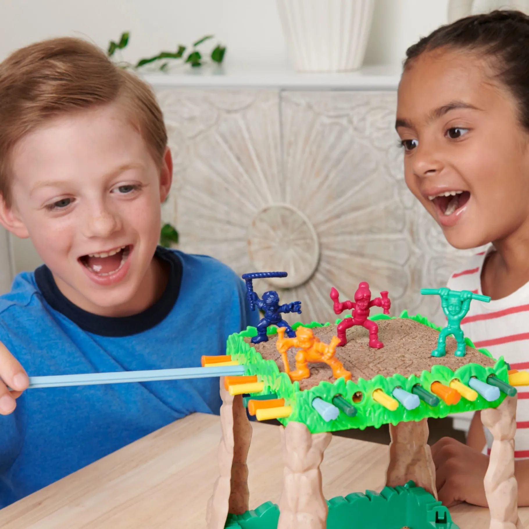Kinderspellen|Bordspellen>Spinmaster Sink n' Sand - Bordspel