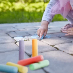 Stoepkrijt><noscript><img width=