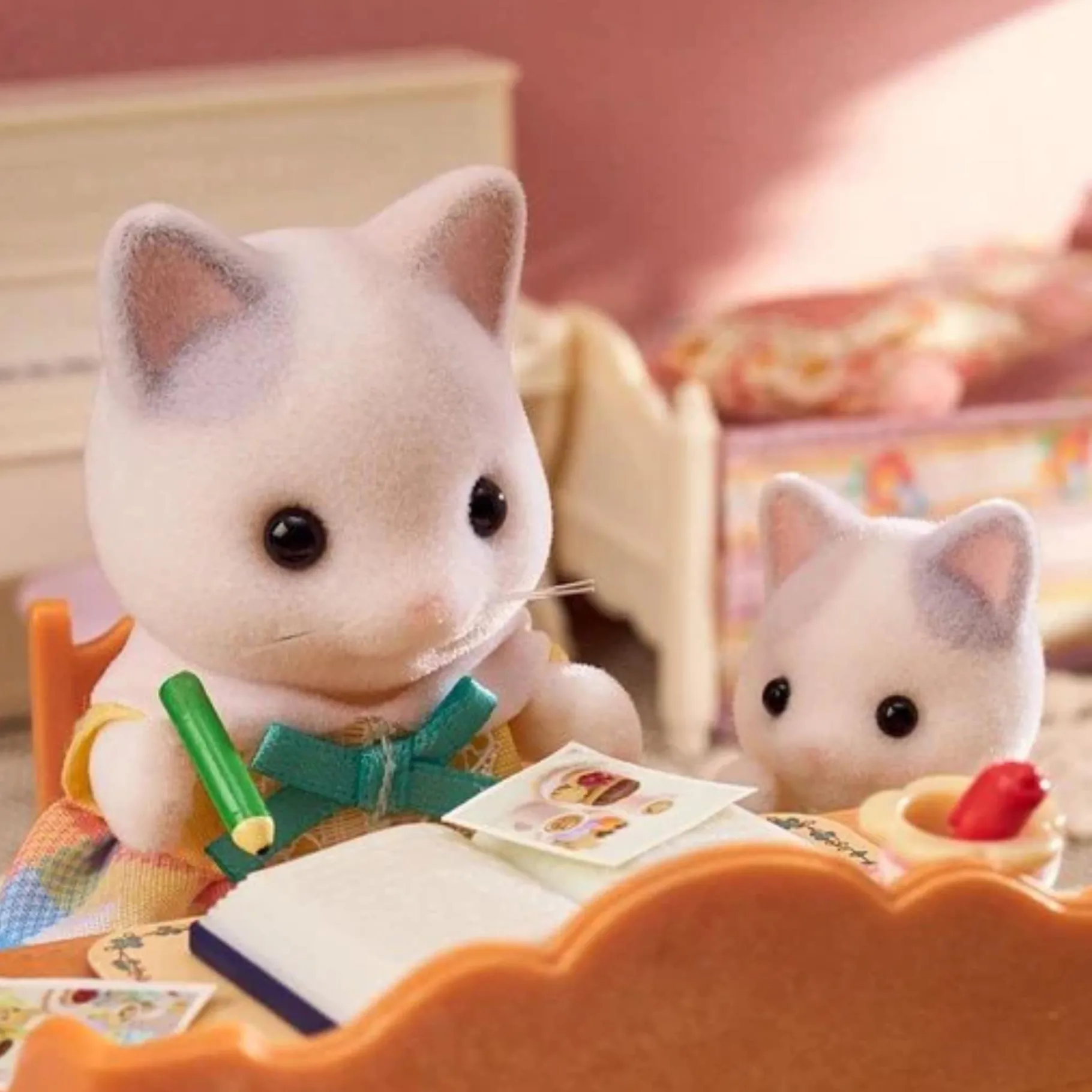 Speelfiguren|Meisjes>Epoch Sylvanian Families Familie Latte Kat