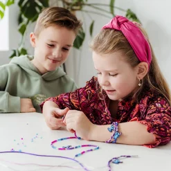 Sieraden Maken></noscript>Totum Stitch bedelarmbanden maken